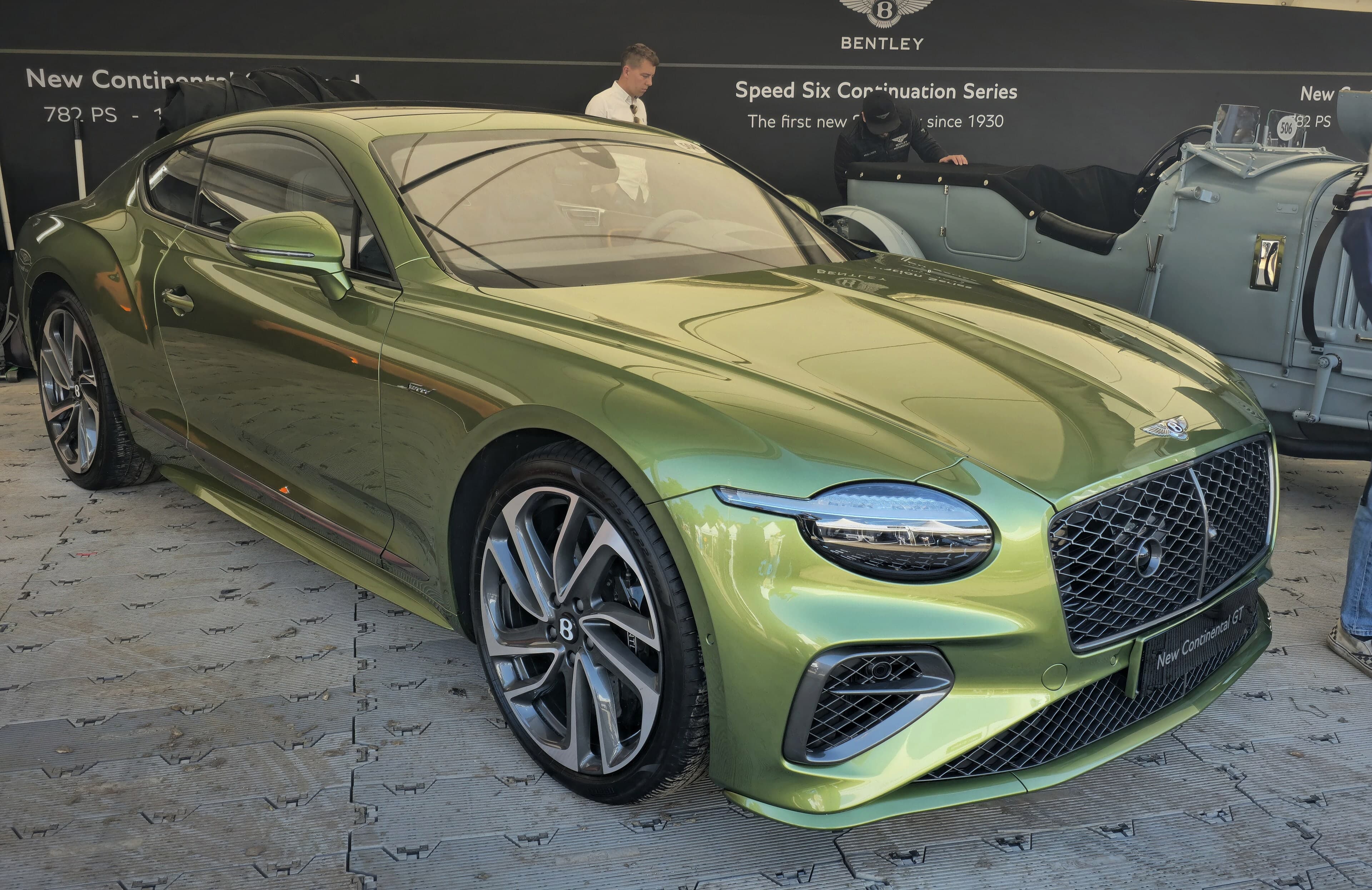 Aktuelles Gran-Turismo-Coupé auf dem Messestand